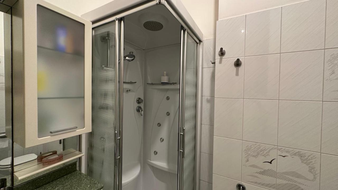 Dehomes - Two Bedrooms, Terrace, Wi-Fi, Tram To Centre & Rho Fiera Milano Ngoại thất bức ảnh