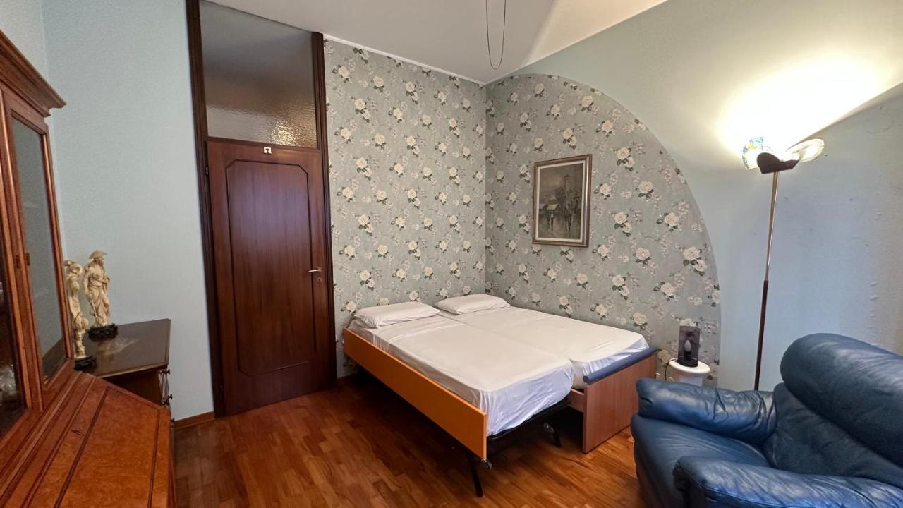 Dehomes - Two Bedrooms, Terrace, Wi-Fi, Tram To Centre & Rho Fiera Milano Ngoại thất bức ảnh